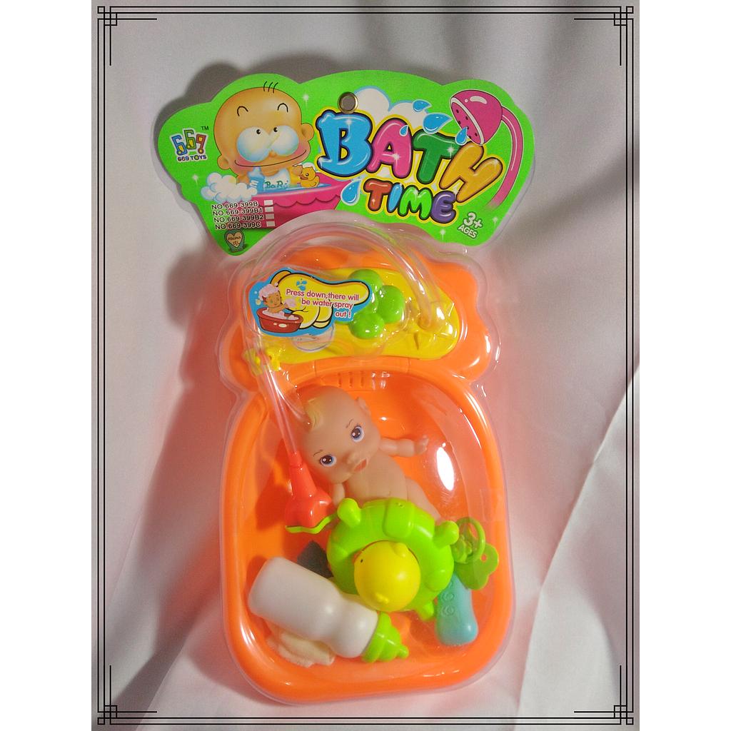 BEBE EN BAÑERA C/ACC