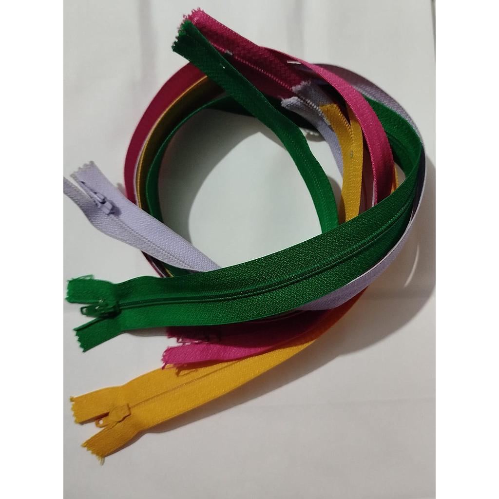 CIERRE 30CM PLASTICO FINO CONSULTAR COLORES