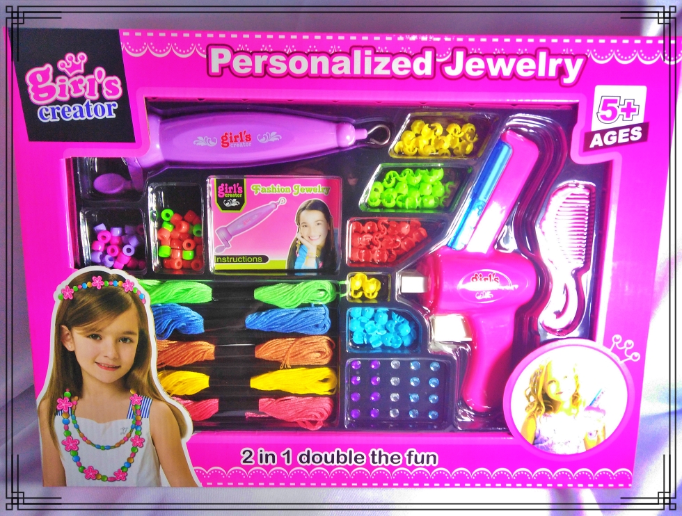 JUEGO DE HACER TRENZAS Y COLLARES 