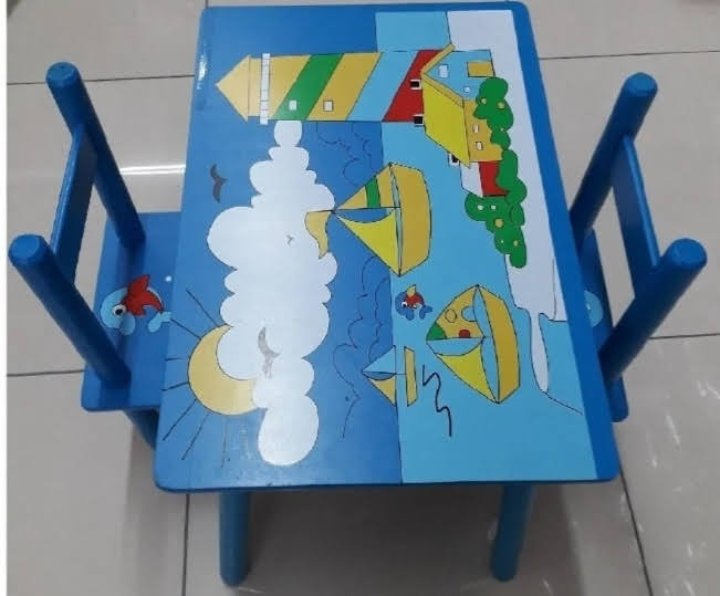 MESA + SILLAS MADERA PINTADO